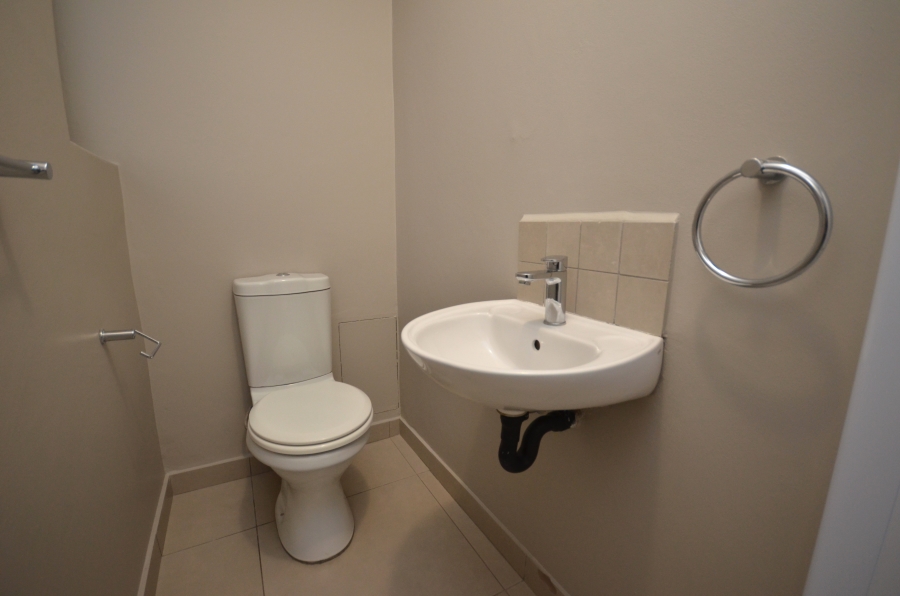 1 Bedroom Property for Sale in Nahoon Valley Park Eastern Cape